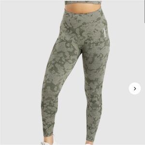 Womens gymshark camo leggings sz XS